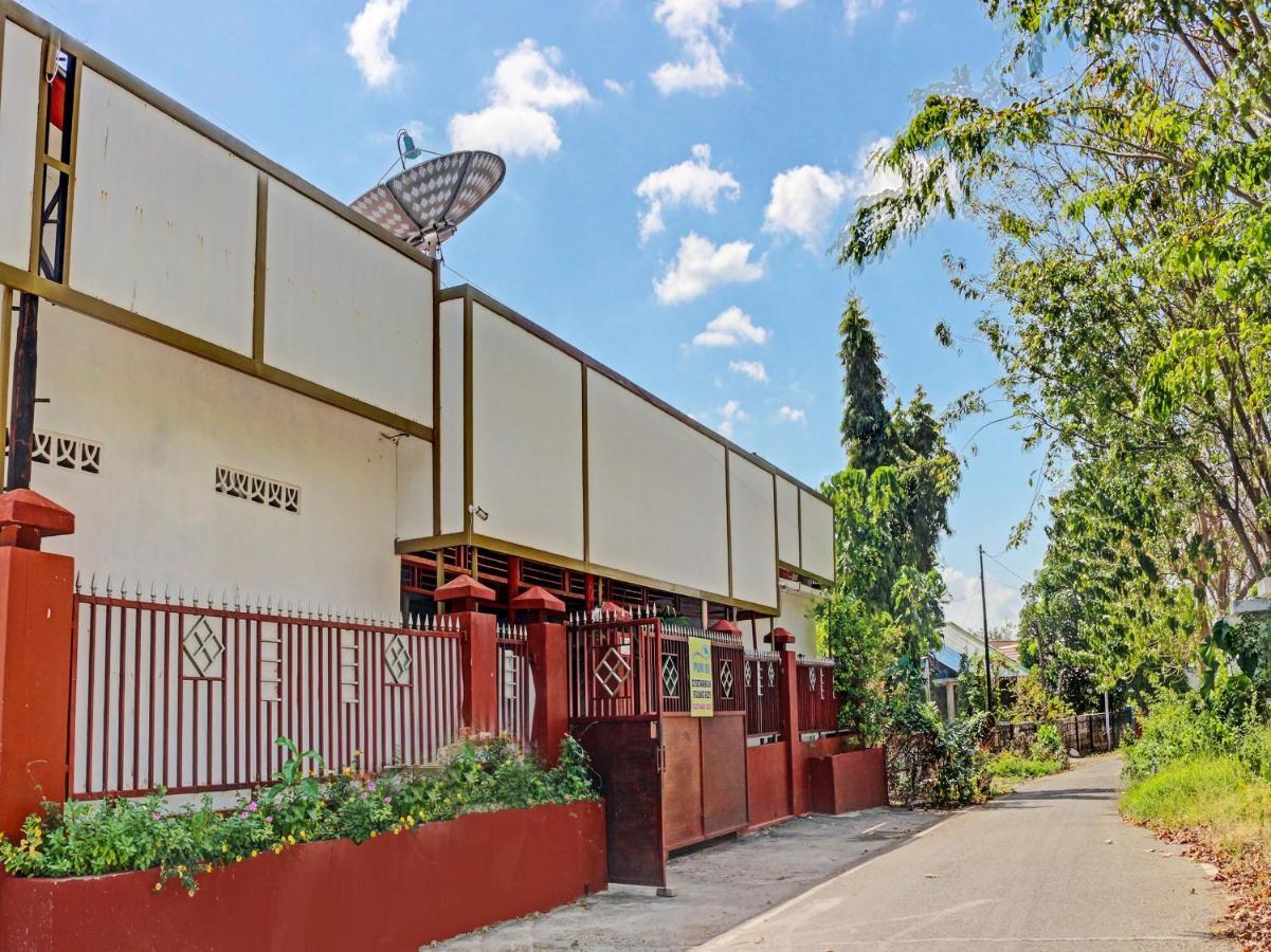 Oyo 91416 Puri 88 Homestay Kupang  Esterno foto
